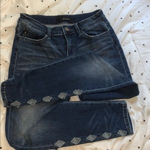 Cut out jeans